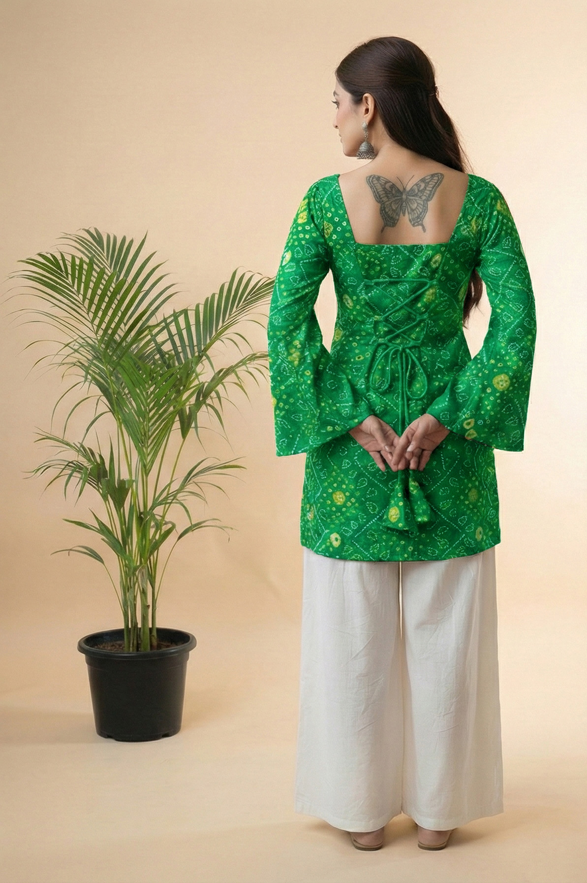 BANDHANI KURTI in GREEN color